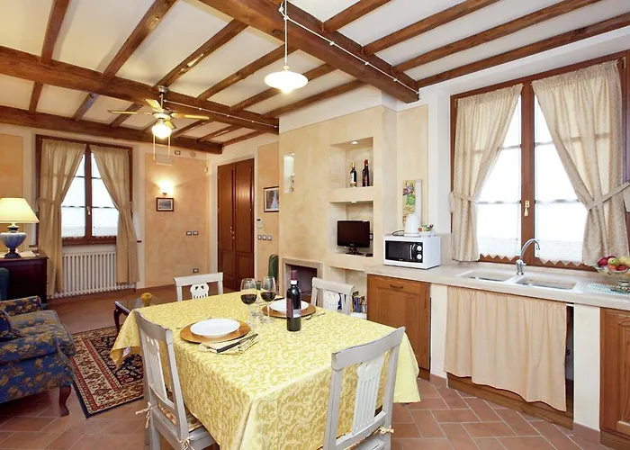 펜션 A Cottage Wrapped In Cypress Dreams *