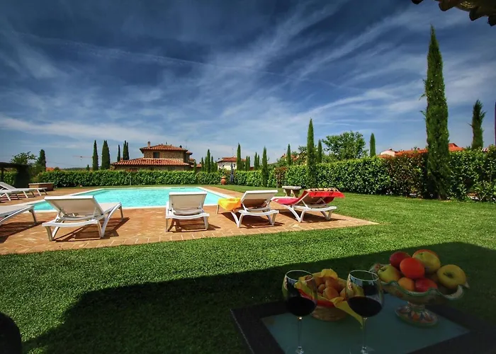 A Cottage Wrapped In Cypress Dreams * Lucignano