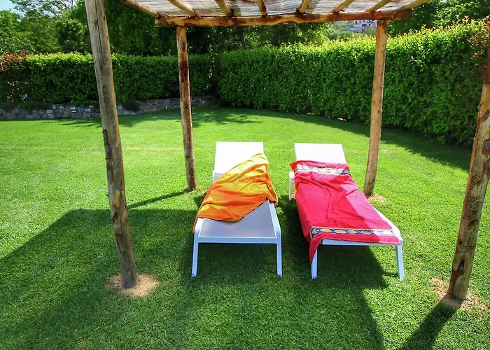 A Cottage Wrapped In Cypress Dreams * Lucignano