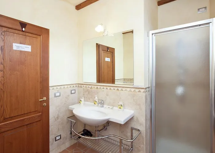 A Cottage Wrapped In Cypress Dreams Nyaraló *